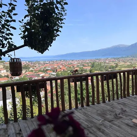 Κατάλυμα σε φάρμα Guesthouse Pogradec