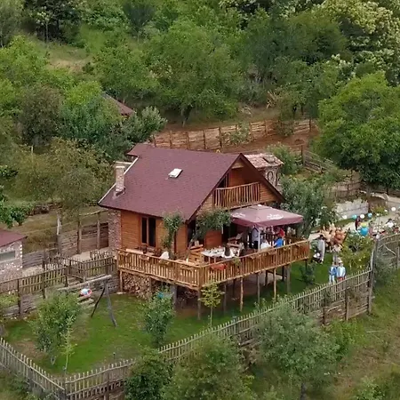Guesthouse Pogradec Farm stay