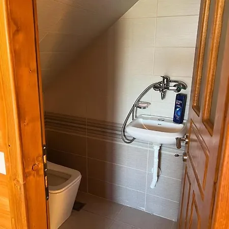 Guesthouse Pogradec * Pogradec