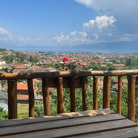 Guesthouse Pogradec * Pogradec